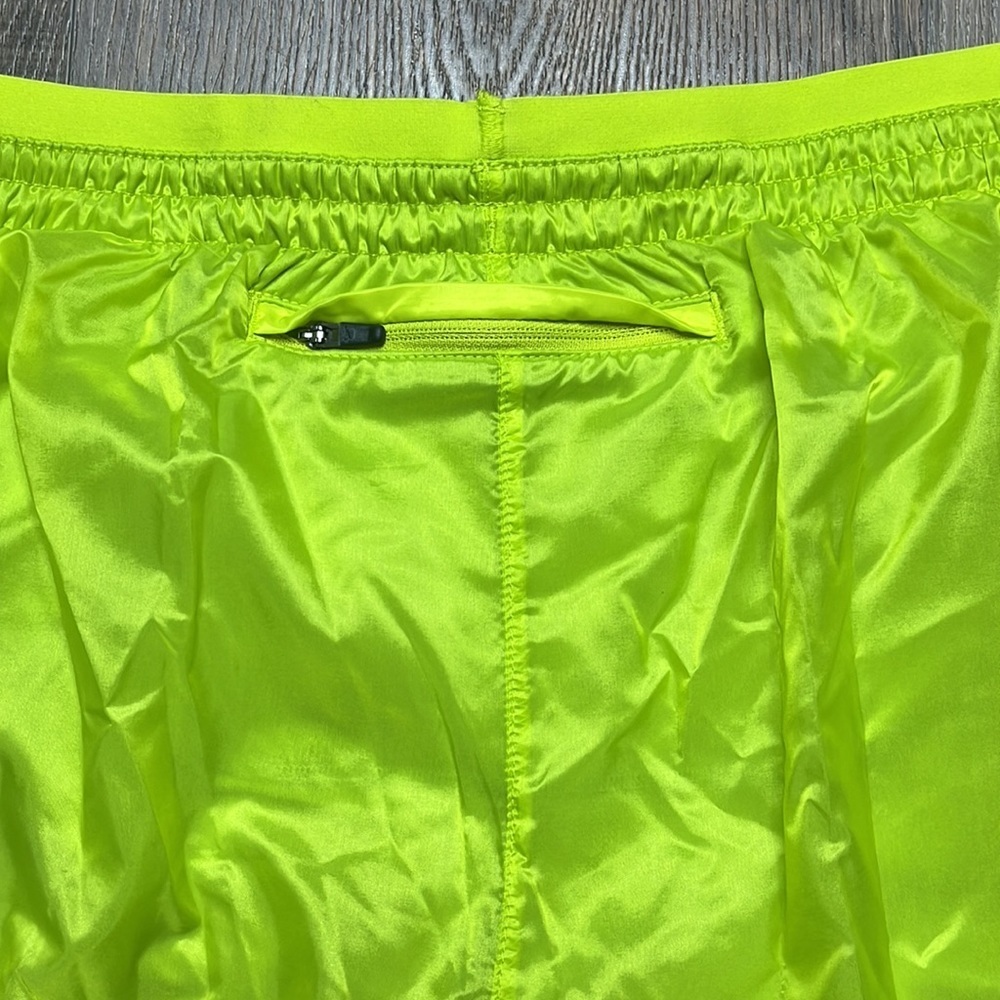 Women’s Nike Green Tempo Luxe Running Shorts XL - Picture 5 of 9